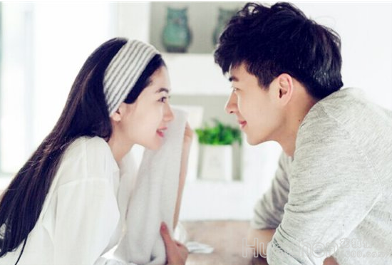 恋爱技巧：怎样抓住男人的心让他爱上我?